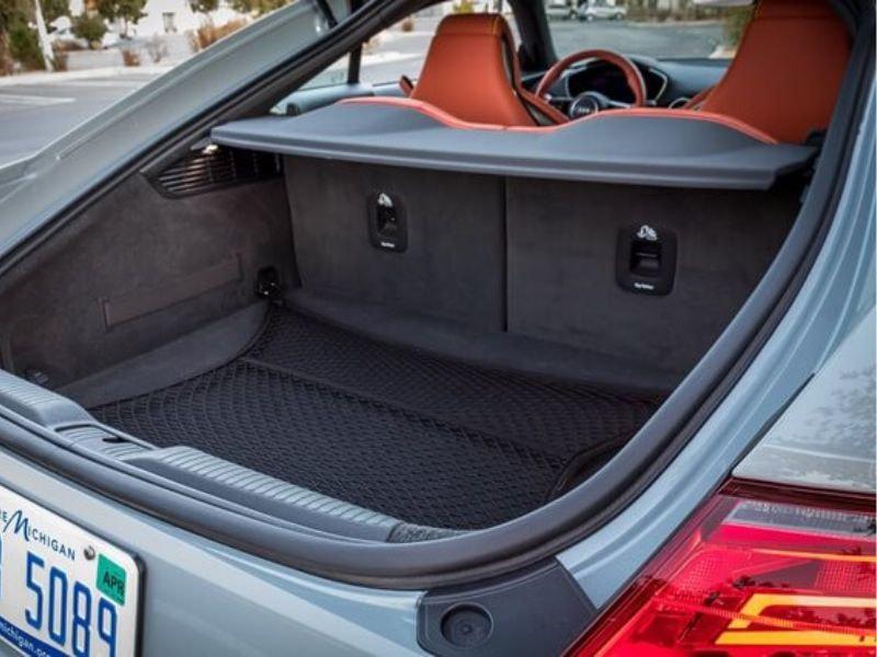 Khoang hành lý Audi TT